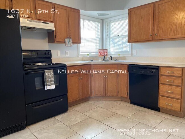 Building Photo - 1637 N 19th St