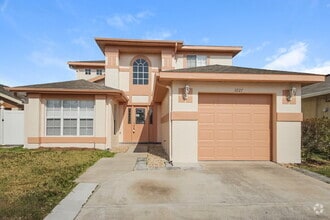 Building Photo - 3227 Brewster Dr
