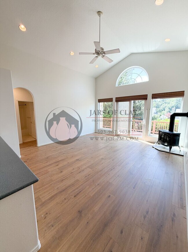 Foto del edificio - South Salem Single-Level Near Creekside Golf Club!