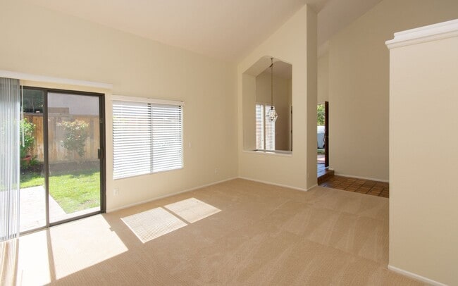 Building Photo - Wonderful 3BR/2.5BA La Costa Home!!!