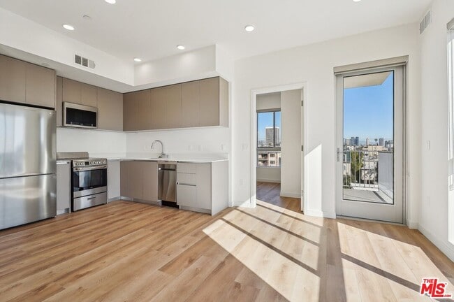 Foto del edificio - 1814 Federal Ave