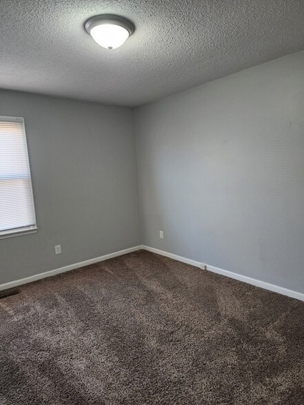 Building Photo - 103 Helen St