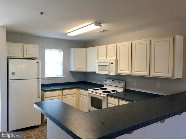 Foto del edificio - 1205 Caitlins Way