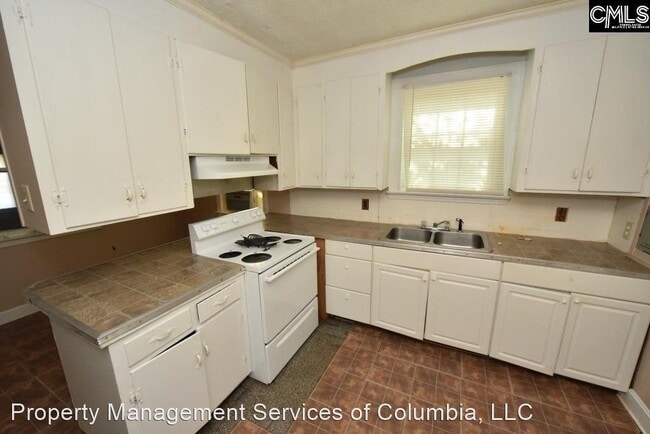 Building Photo - 3 br, 1 bath House - 103 Duke Ave