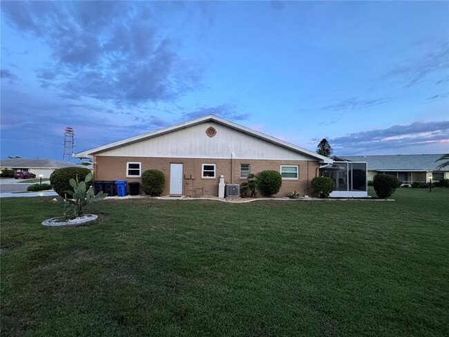Building Photo - 1008 Yellowbird Pl