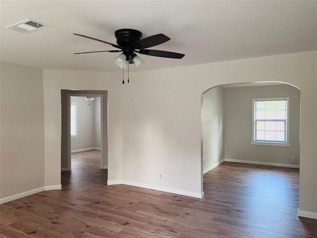 Foto del edificio - 9320 Scranton St