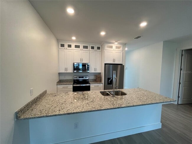 Building Photo - 162 Madrid Blvd