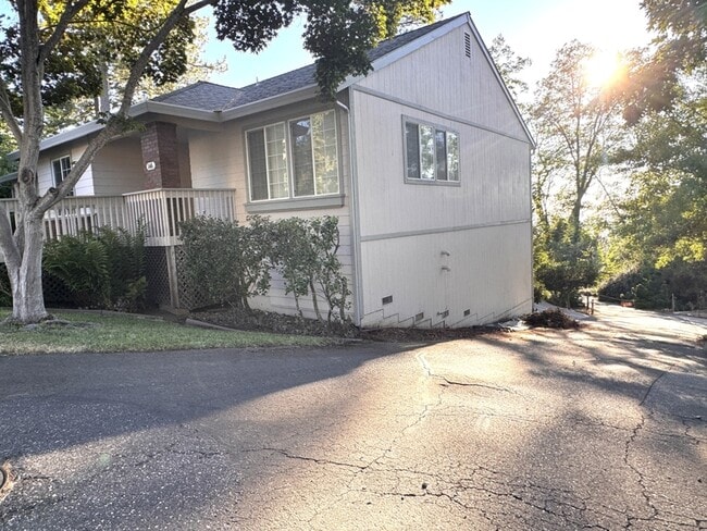Building Photo - 146 Northridge Dr