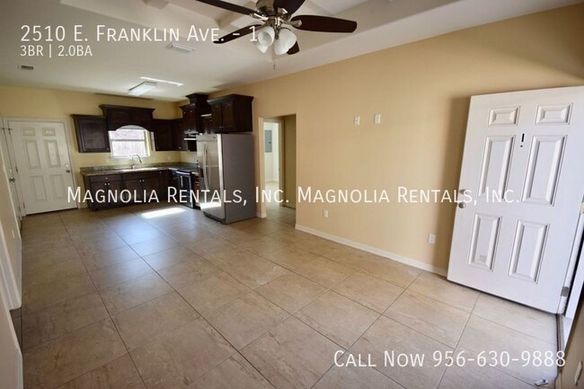 Foto del edificio - 2510 E Franklin Ave