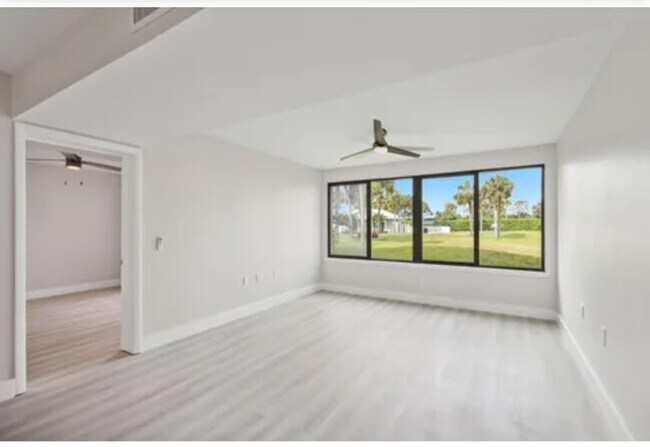 Foto del edificio - 3507 Village Blvd