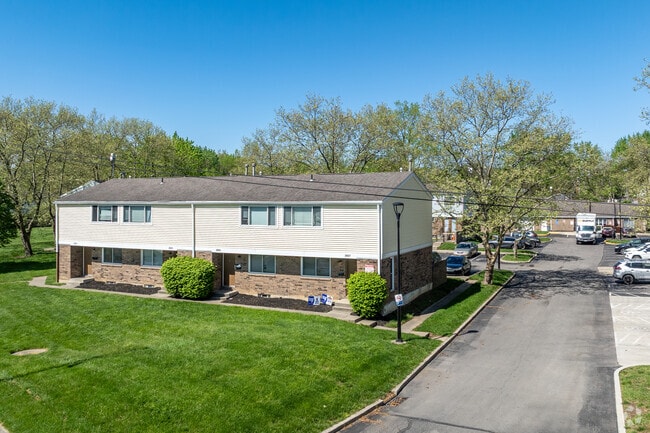 Building Photo - Ohio Townhouses