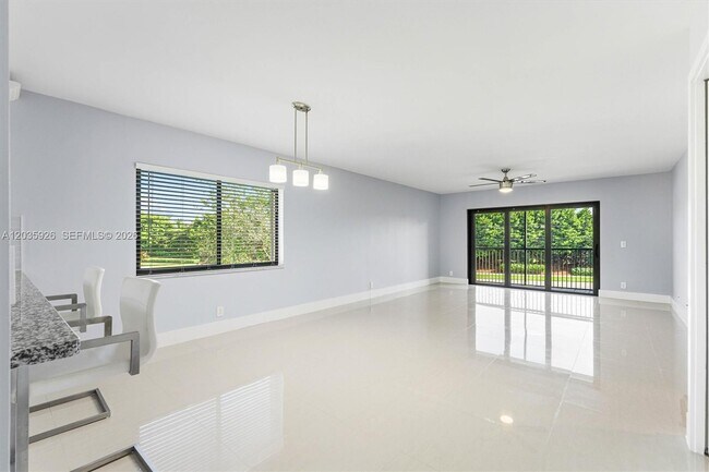 Building Photo - 16451 Blatt Blvd