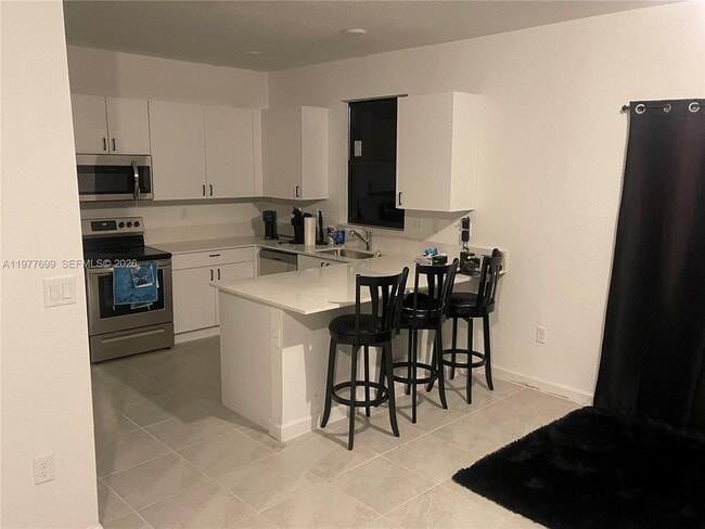 Foto del edificio - 20344 NW 6th Pl