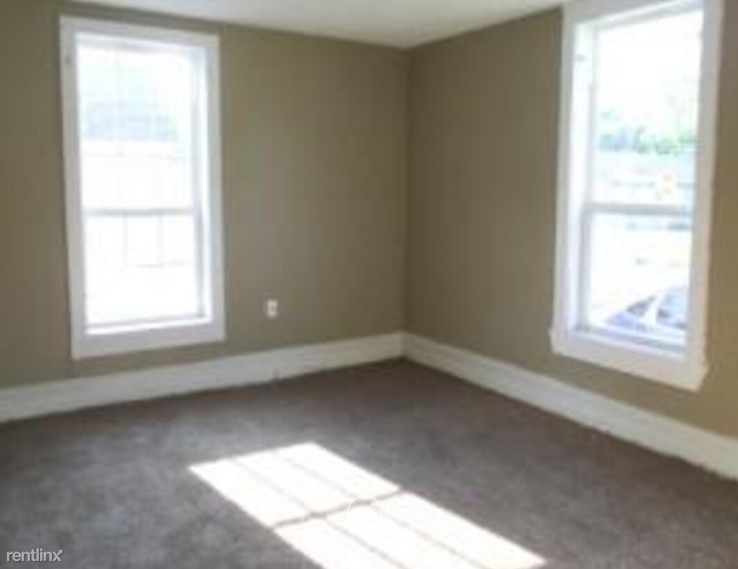 Foto del edificio - 4 br, 1 bath House - 2532 N East Ave