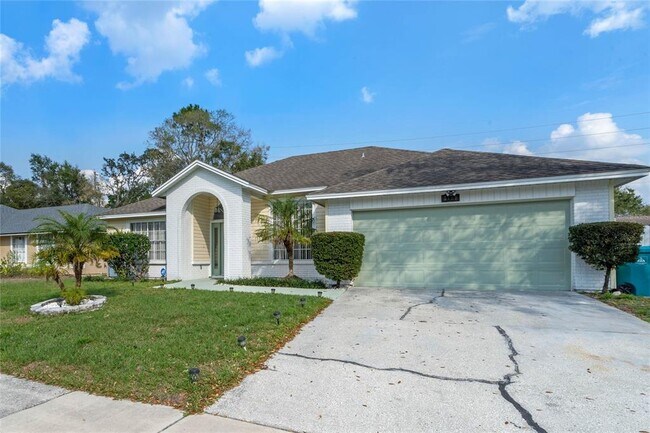 Building Photo - 5173 Clarion Oaks Dr