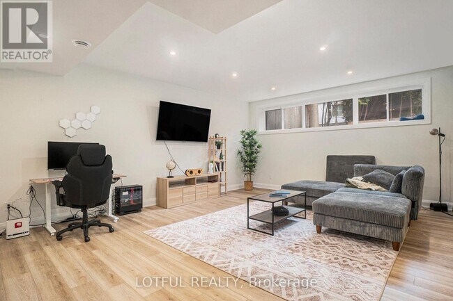 Photo du bâtiment - 411 Leighton Terrace