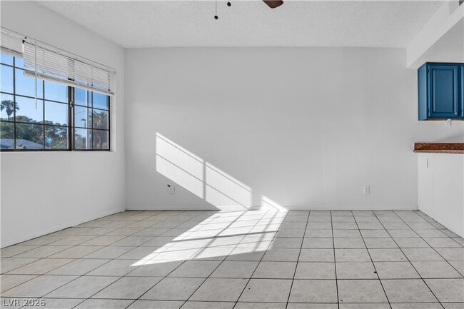 Building Photo - 2221 N Jones Blvd