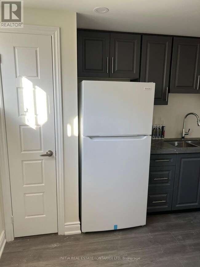 Building Photo - 772 Magnolia Tsse.