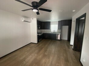 Building Photo - 525 Park Ave