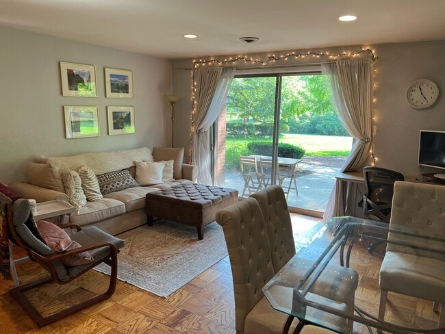 Living Room - 10416 Rockville Pike (North Bethesda, MD) Apartment