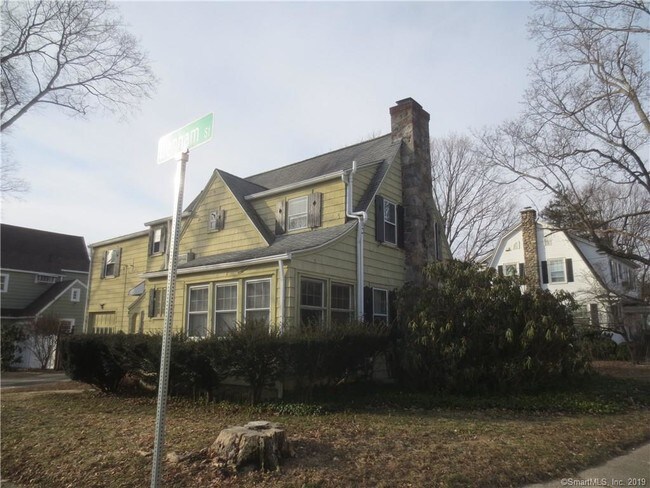 Building Photo - 219 Benham St