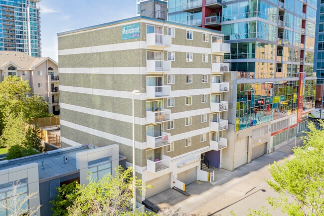 Building Photo - Amantea Tower Apartments
