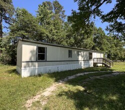 Building Photo - 1485 Holly Grove Rd