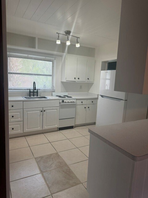 Cocina - 1601 Turner St