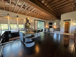 Building Photo - 57 Taconic Rd
