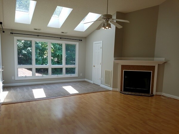 Foto del edificio - 14120 Yachtsman Harbor Dr