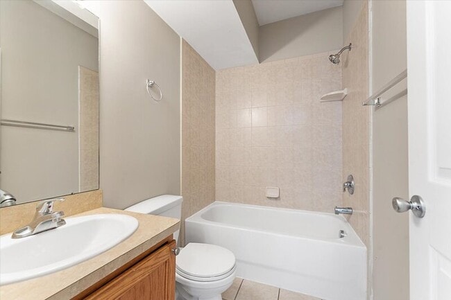 Building Photo - Towne Center Flats - 45517 Revere Dr.