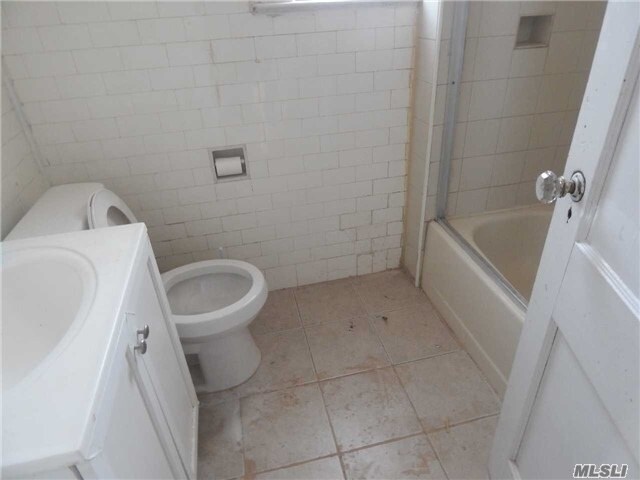 Foto del edificio - 218-17 104th Ave