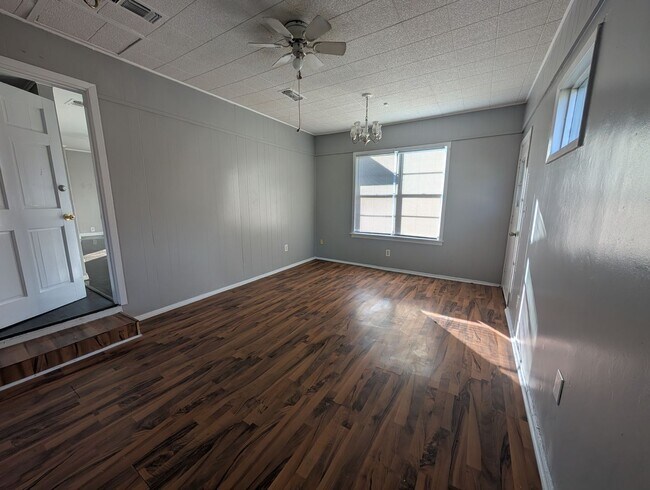 Foto del edificio - Coming soon! 3 Bedroom