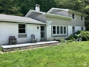 Building Photo - 6 Star Berry Ln