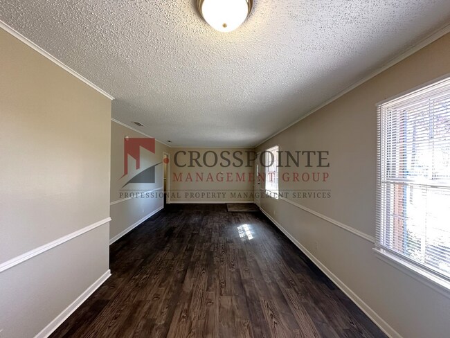 Foto del edificio - Tour Today! Newly Updated 3 Bedroom 2 Bath...