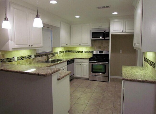 Foto del edificio - 10429 Moorberry Ln