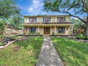 Building Photo - 15014 Torry Pines Rd