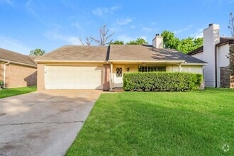 Building Photo - 22626 Guardsman Ln