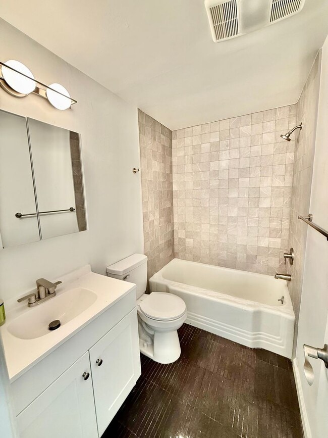 Completely Updated Ranier Beach Duplex Unit For Rent! - Completely Updated Ranier Beach Duplex Unit For Rent! House