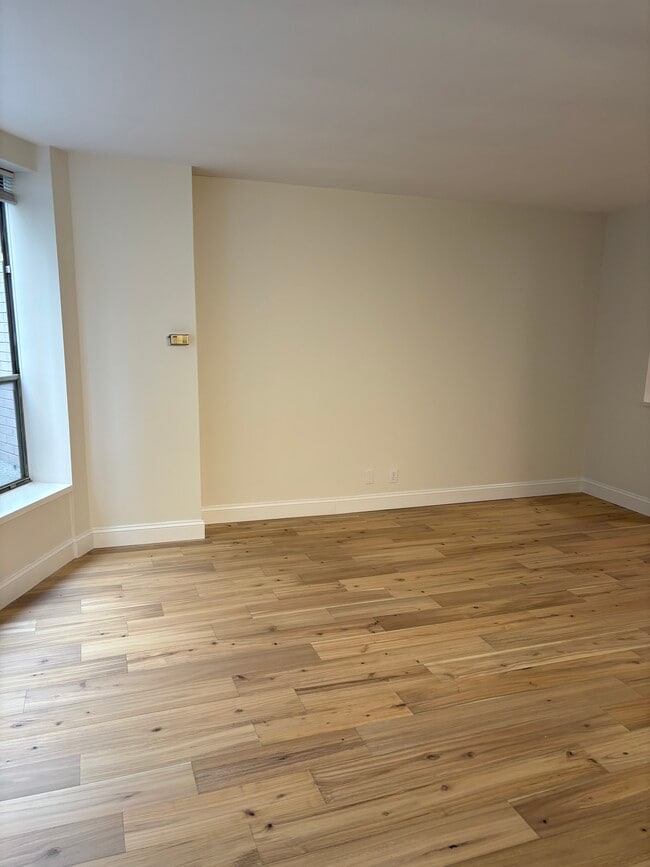 Building Photo - 226 W Rittenhouse Sq