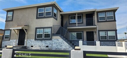 Building Photo - 8701 S Van Ness Ave