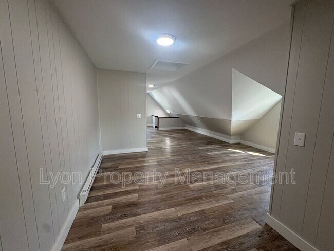 Building Photo - 16 West St