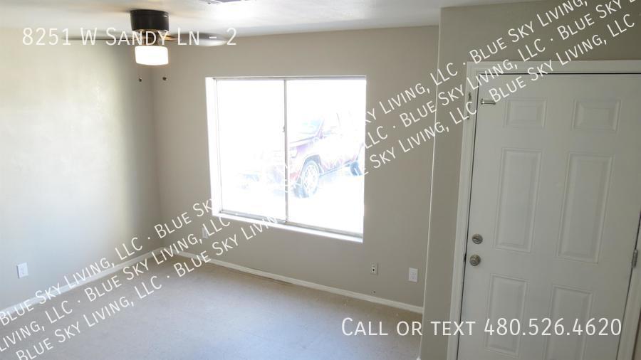 Foto principal - 8251 W Sandy Ln