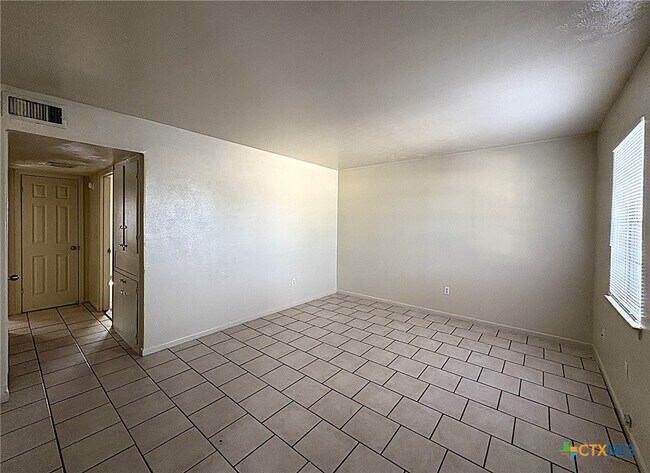 Foto del edificio - 702 N 1st St