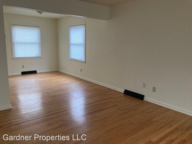 Building Photo - 4 br, 1.5 bath House - 5929 N 72nd Street