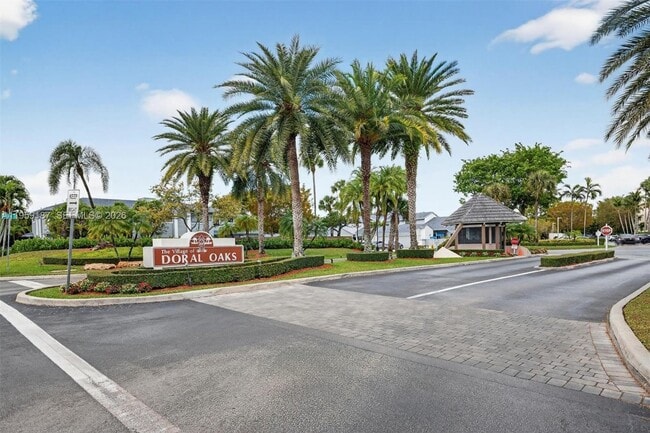 Foto del edificio - 9725 NW 52nd St