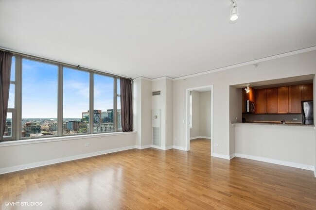 Foto del edificio - 200 N Jefferson St