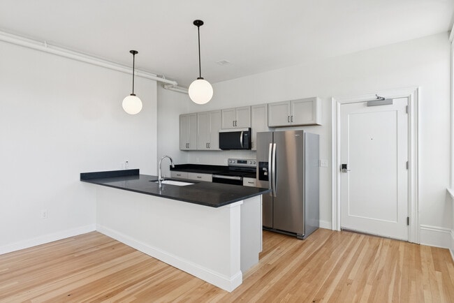 Photo - 129 Main St Apartment