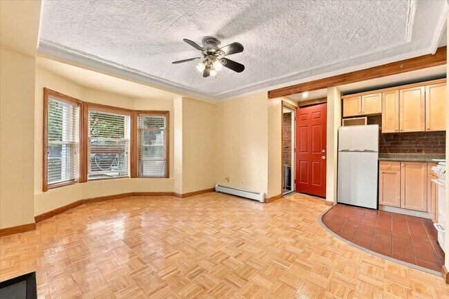 Foto del edificio - 373 Webster Ave