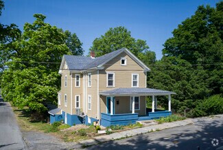 Building Photo - 116 Hess Ave
